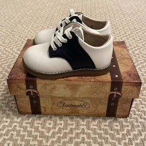 Footmates Saddle Shoes